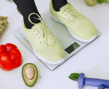 The Ultimate Diet Plan for Menopause Weight Loss: Tips and Strategies for Success